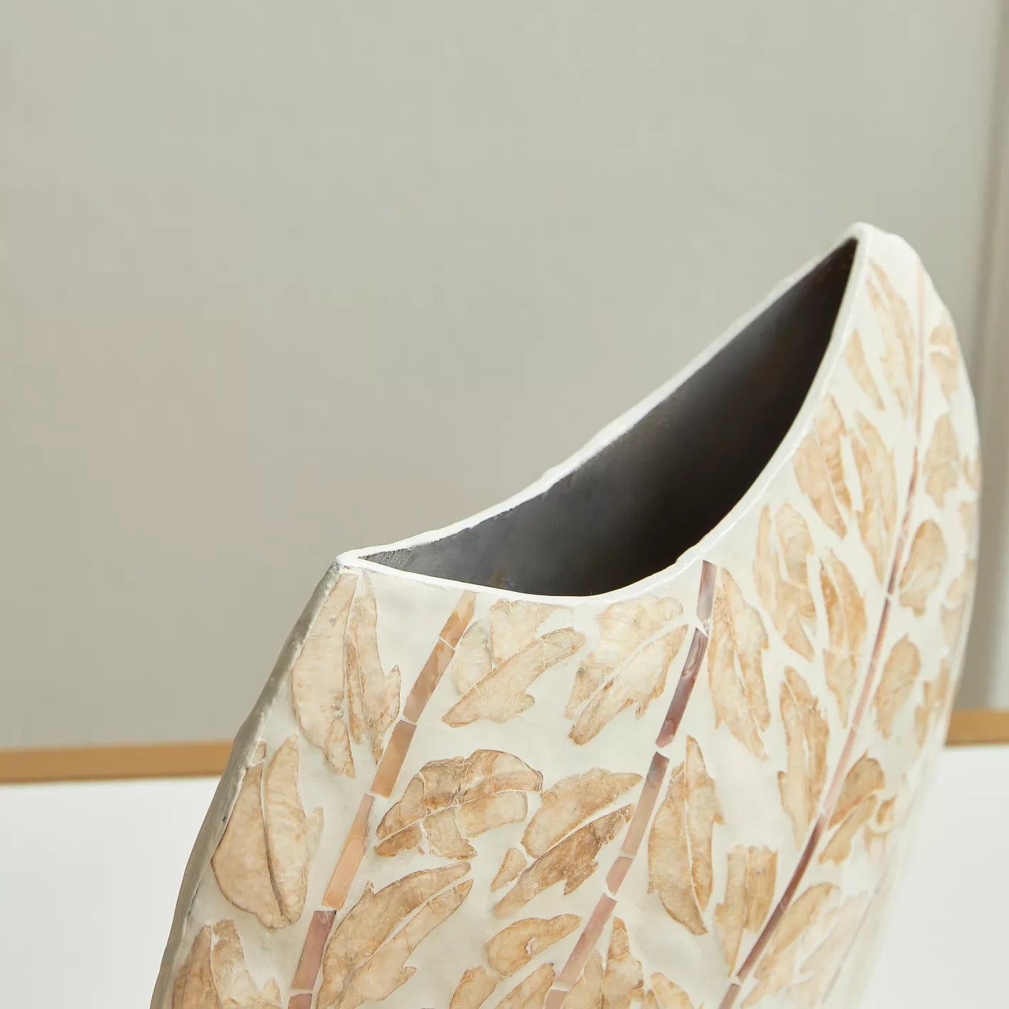 Clementine Leaf Capiz Vase - 36 cm