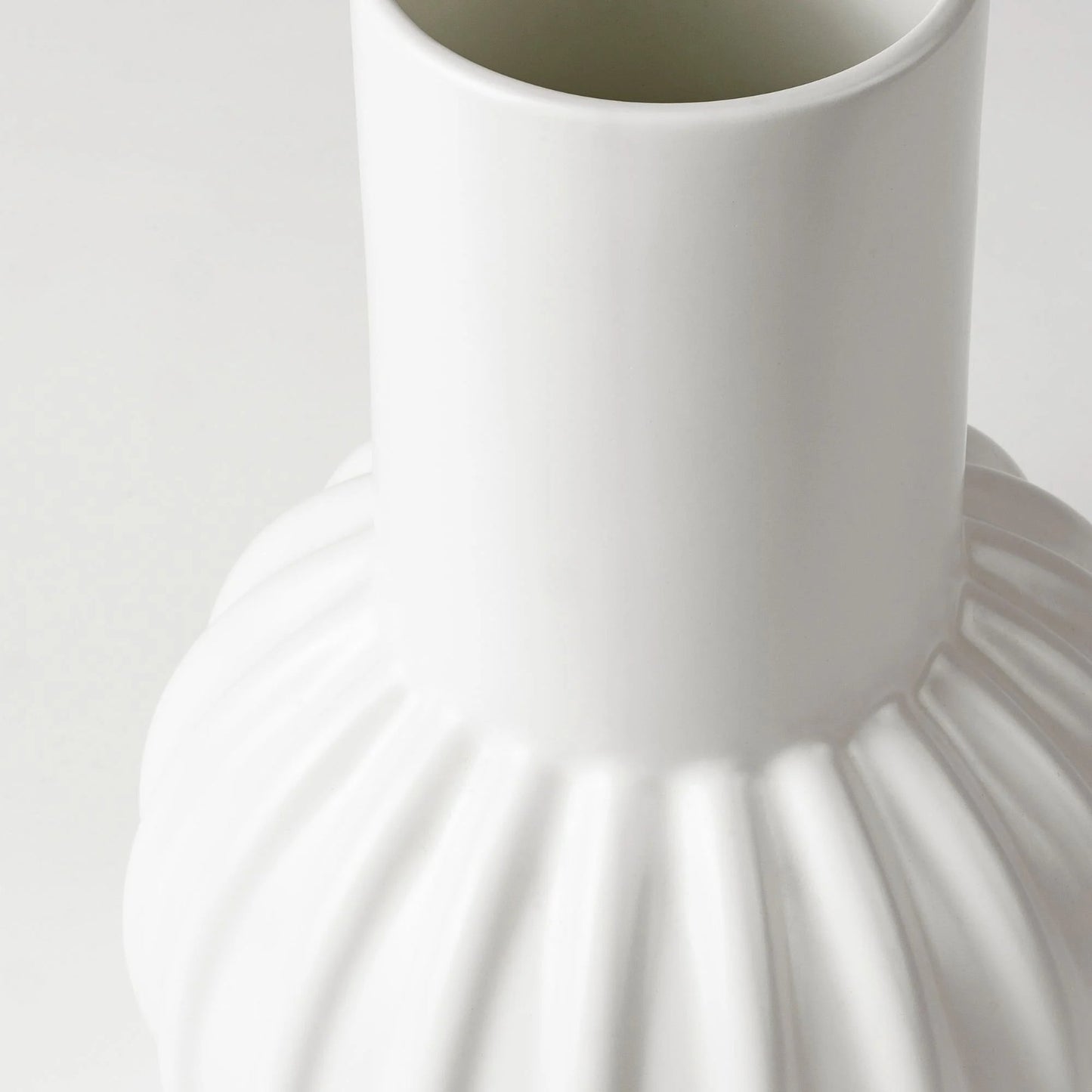 SKOGSTUNDRA stoneware plant vase, white, 27 cm