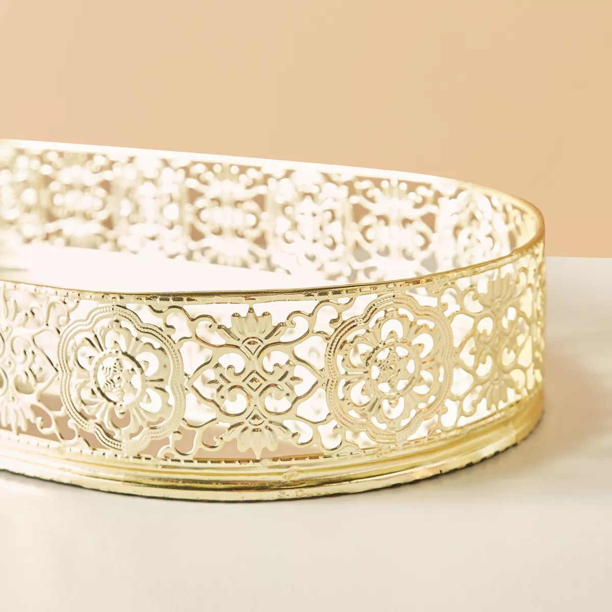 Metallic Mirror Top Oval Tray - 38x19 cms