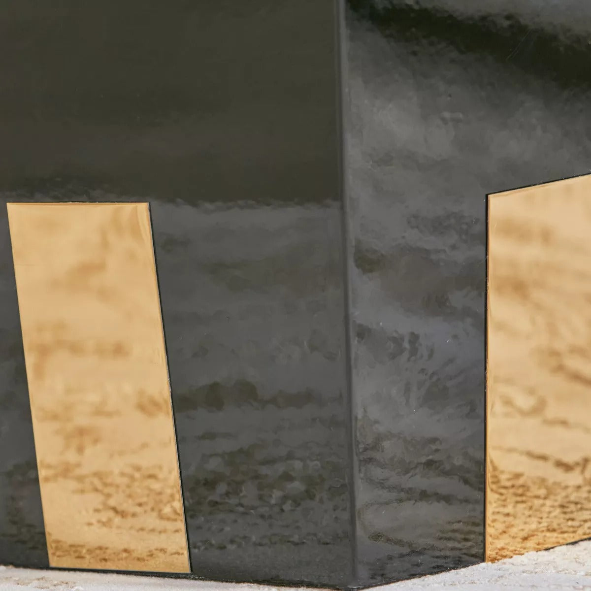 Ebony Trash Bin