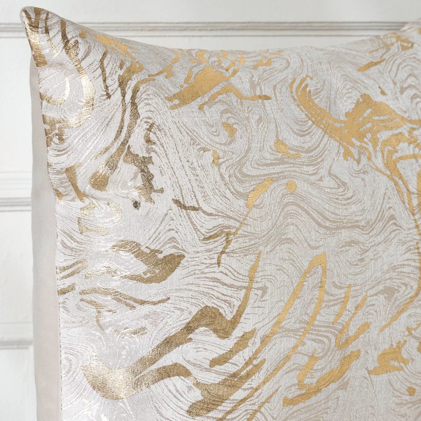 Noura Elyna Jacquard Foil Print Cushion Cover - 50x50 cm